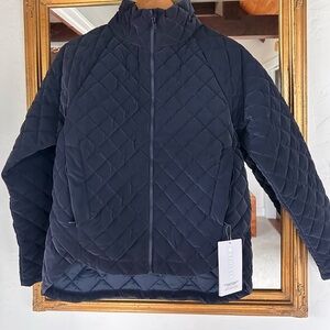 Athleta Whisper Featherless Velvet Jacket $89
BRAND NEW WITH TAGS